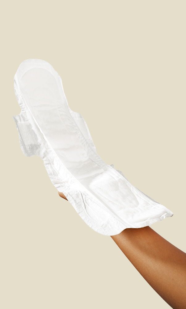 uma-maxi-protection-pads-hand-model-01.png